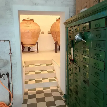 La Casa Degli Amici Фермерский дом Cossignano